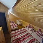 Jelenye Chalet *